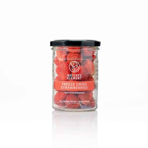 Premium Freeze-Dried Strawberries Jar 25g – 100% Natural & Crunchy Glass jar filled with premium freeze-dried strawberries, showcasing their bright red colour and crispy texture—ideal for healthy snacking, baking, and smoothie toppings.