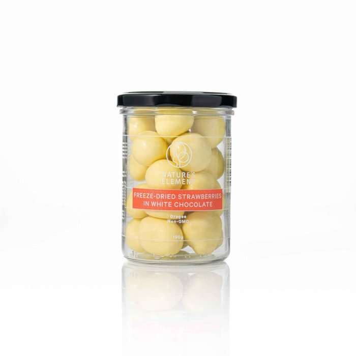Freeze-Dried Strawberries in White Chocolate – A Luxurious Sweet Treat A gourmet treat of freeze-dried strawberries coated in premium white chocolate, offering a perfect balance of sweetness, crunch, and creaminess—ideal for snacking, gifting, and special occasions.
