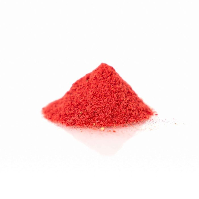 Premium Freeze-Dried Strawberry Powder 100g – 100% Natural Superfood A freeze-dried strawberry powder (100g), showcasing its vibrant red colour and fine texture—ideal for smoothies, baking, and natural food colouring.